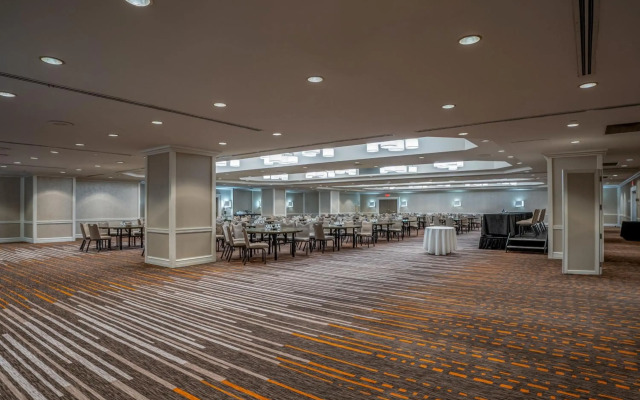 Delta Hotels by Marriott Montreal