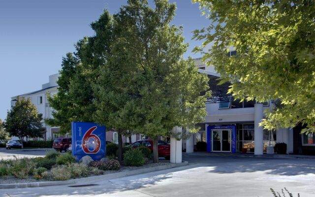 Motel 6 Lehi, UT – Thanksgiving Point