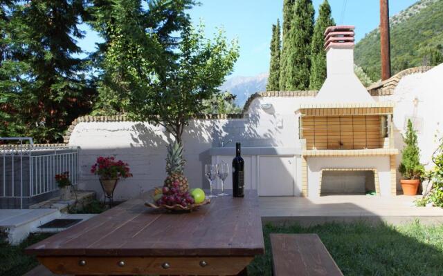 Villa Myrtis