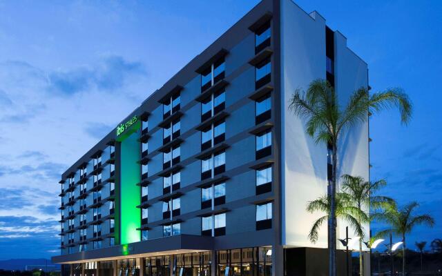 Ibis Styles Taubate