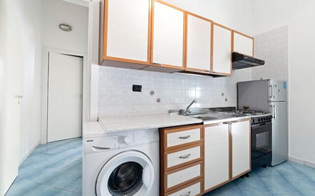 Quaint Apartment in Policastro Bussentino near Sea