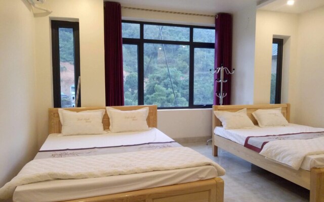 Anh Duc Hotel