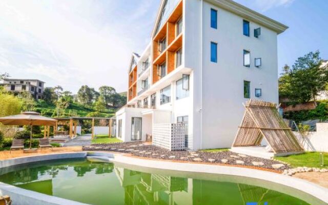 Wugong Mountain falls in love with Huaxi