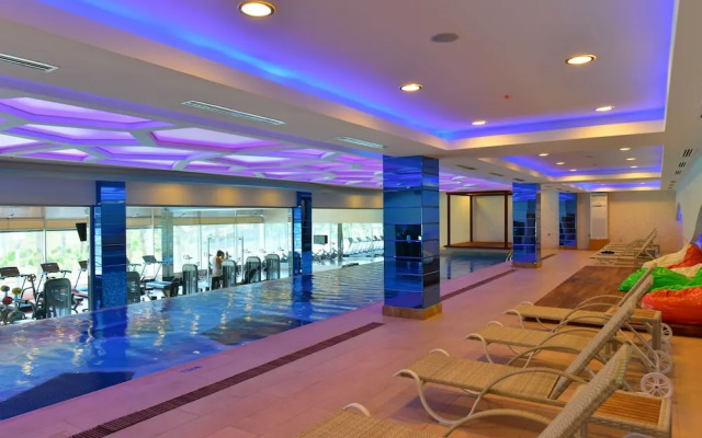 Azura Park Residence