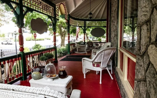 Cornerstone Bed and Breakfast