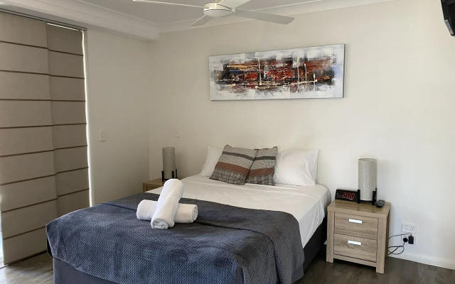 Wharf Boutique Apartments
