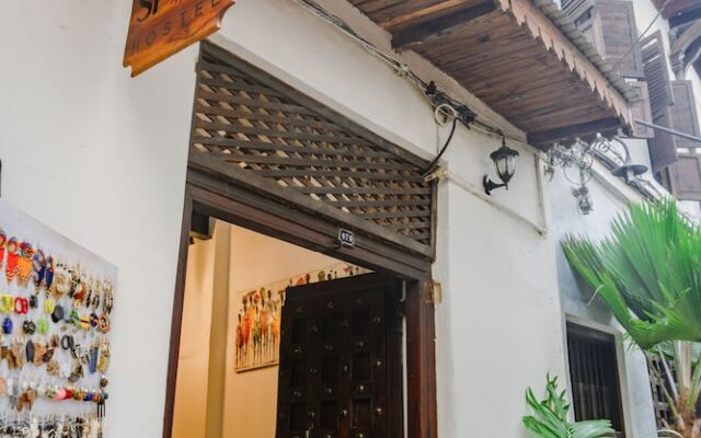 Shoki Shoki Hostel Stone Town
