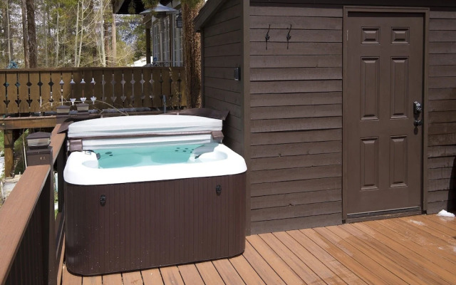 4112 Spruce Way 2 Bedroom Condo by RedAwning