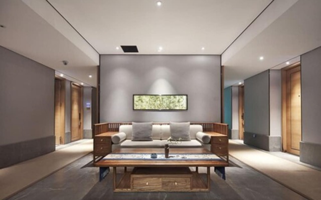 Qianna Baihe Boutique Hotel