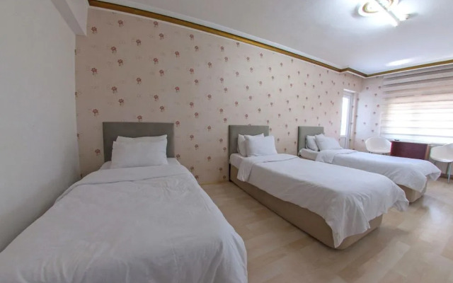 Pause Hotel