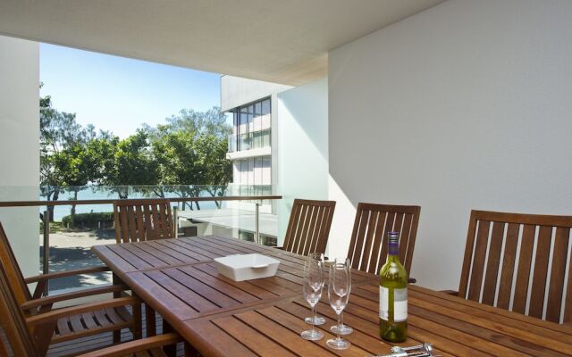 Maggies Beachfront Apt. 4