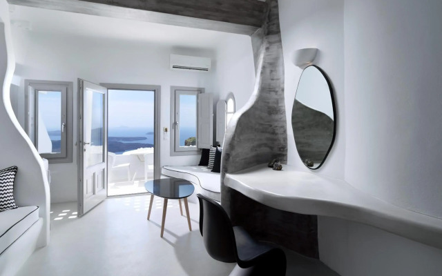 Tholos Resort