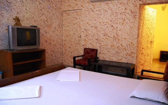 Sai Home Stay Bed and Breakfast