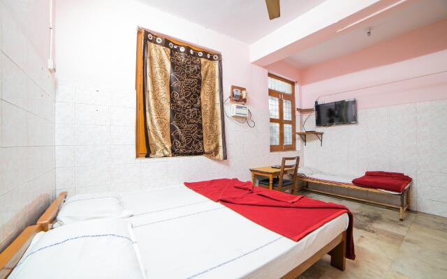 SPOT ON 45433 Sree Radha Lodge
