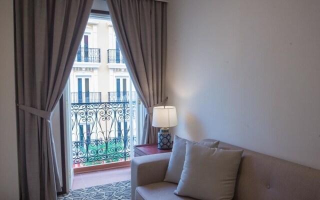 The Platinum Hotel & Suites