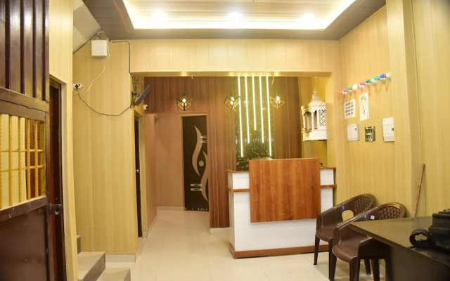 Hotel Narayan Niwas