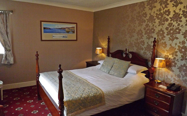 Cairndow Stagecoach Inn
