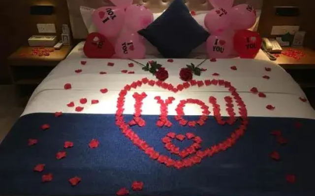 Marriott Guihuang Hotel (Guigang High - speed Railway Station Branch, Keshi World Plaza Branch)