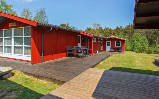 Radiant Holiday Home in Hemmet Near Sea