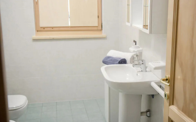 Perarolo Halldis Apartments