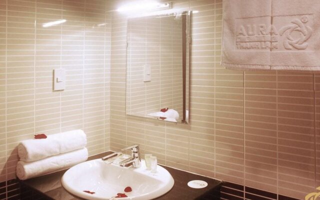Aura Hotel