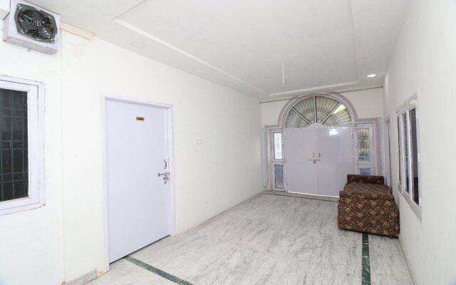 Hotel Raj Shree By OYO Rooms