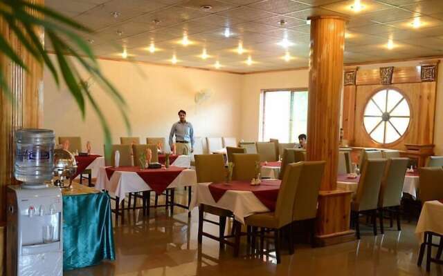 Hotel Demanchi Naran