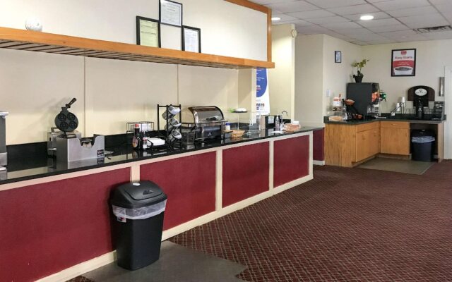 Econo Lodge - Perry National Fair Ground Area