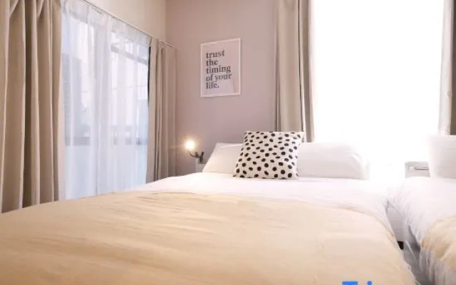 침실 1개 아파트 발코니 사진 2