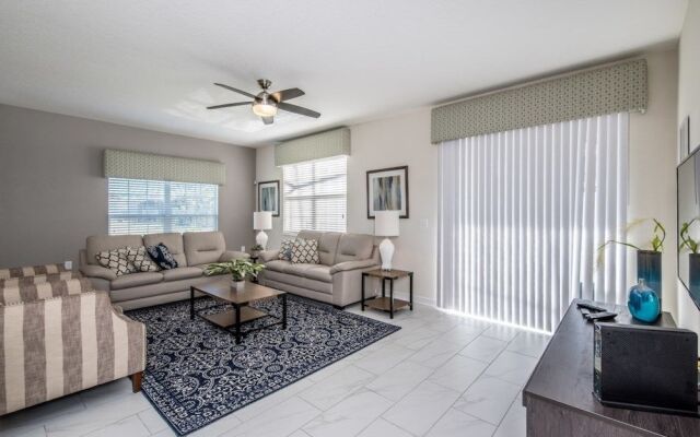 Amazing Townhome! - Storey Lake - 3074JD