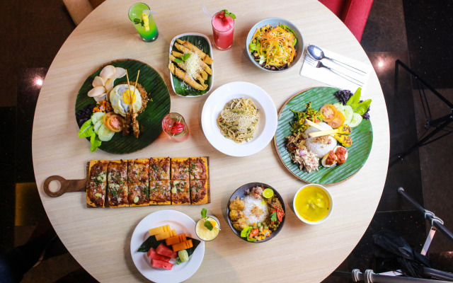 Four Star by Trans Hotel Sanur