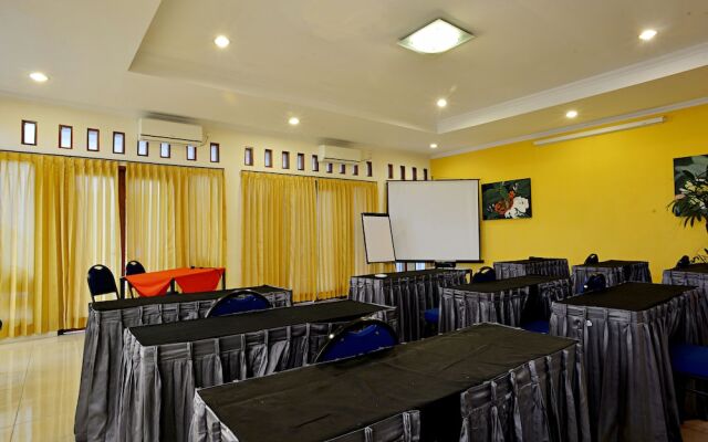 ZEN Rooms Extension Taman Siswa