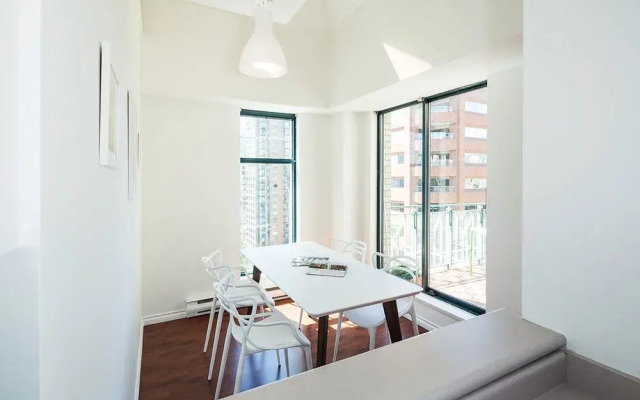 Penthouse 2BR in Yaletown by Sonder