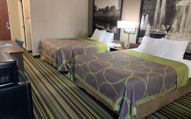 Super 8 by Wyndham Hernando