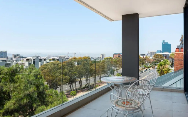 Warwick Apartments by Propr