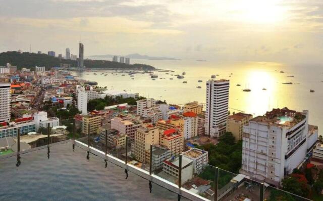 the base central pattaya seaview