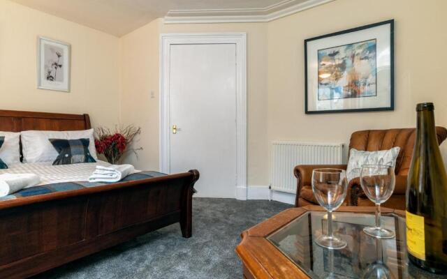 The Green Inn Rooms