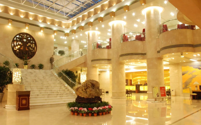 Zhangjiagang Guomao Hotel