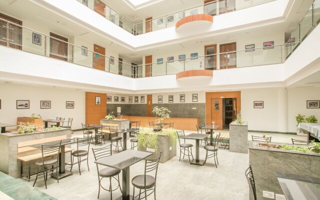 OYO 1350 Hotel Sherwood Suites-2