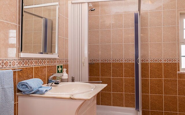 Casa das Amendoeiras