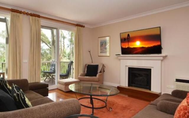 Villa 3br Bella Vista Resort Condo located within Cypress Lakes Resort (nothing is more central)