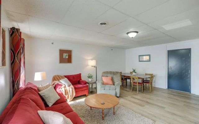 Bright Yankton Apartment Near Meridian Bridge