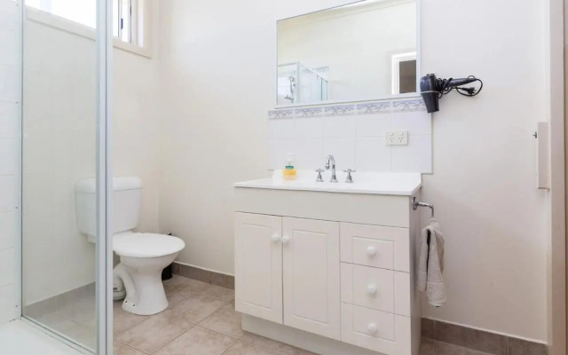 Renovated Beach Beauty - Rosebud