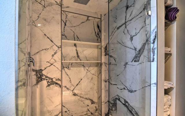 Vibrant Dunedin Getaway w/ Furnished Patio!