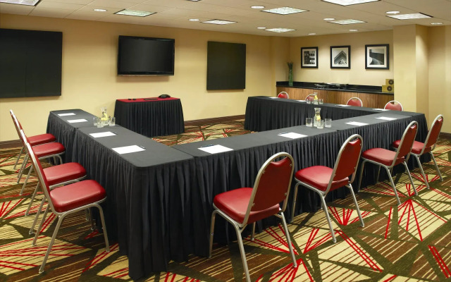 Four Points by Sheraton Nashville Airport