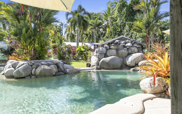 Mossman Resort Holiday Villas