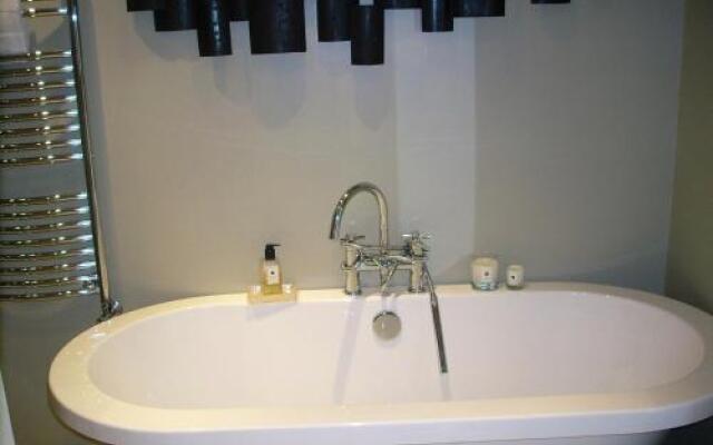 Appin Guest House