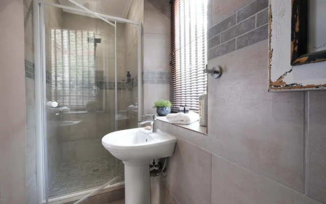 Adderley House Guest Accommodation