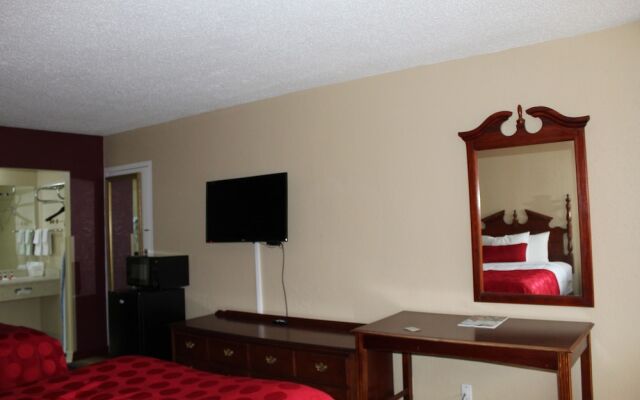 Ramada Perry Near Fairgrounds