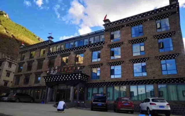 Yunmo Art Hotel